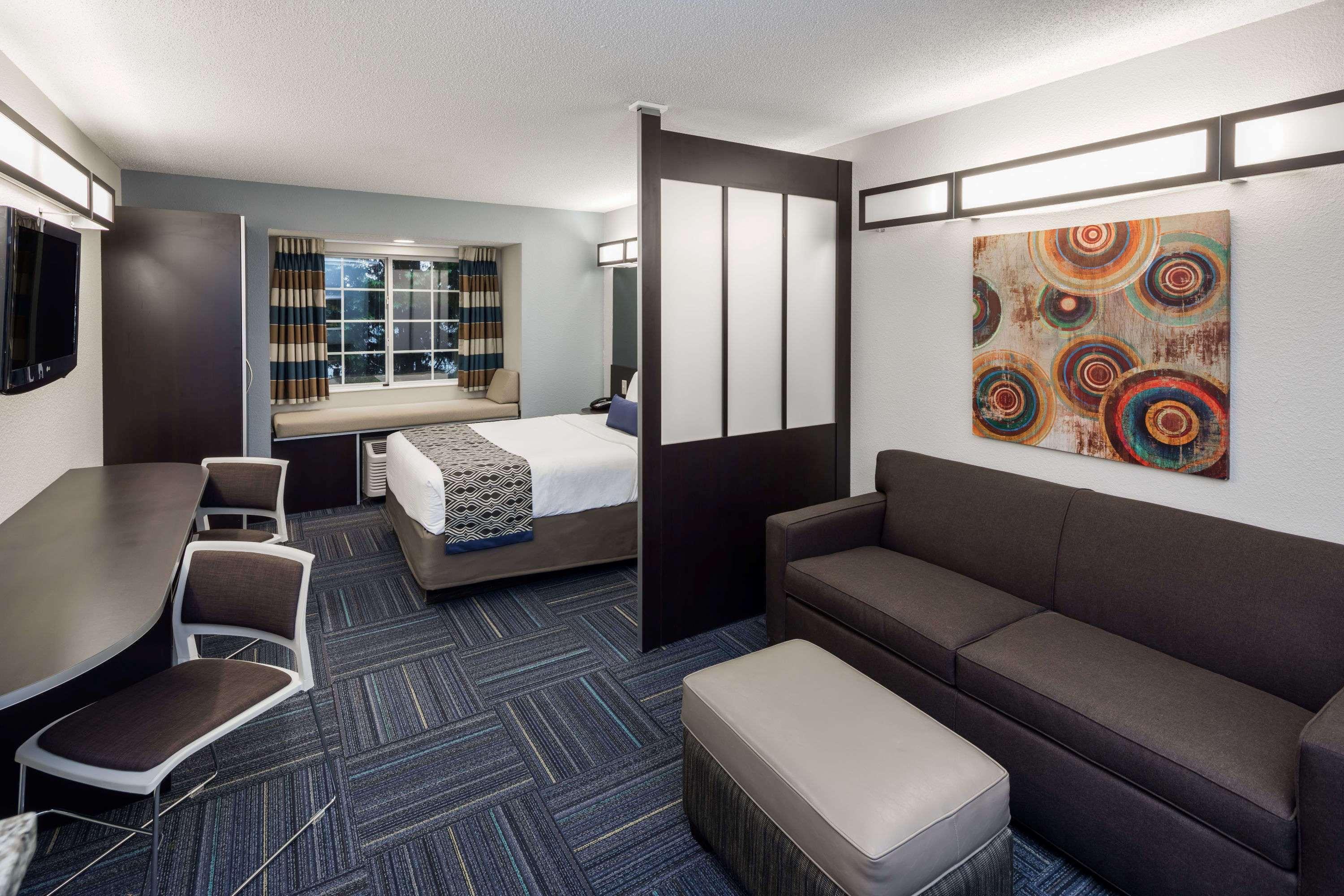 Microtel & - Hotel Greenville